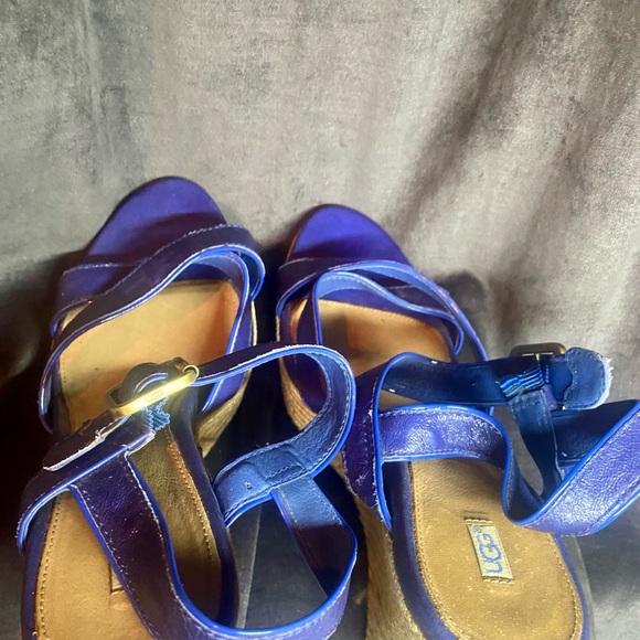 UGG 9 - Picture 5 of 8